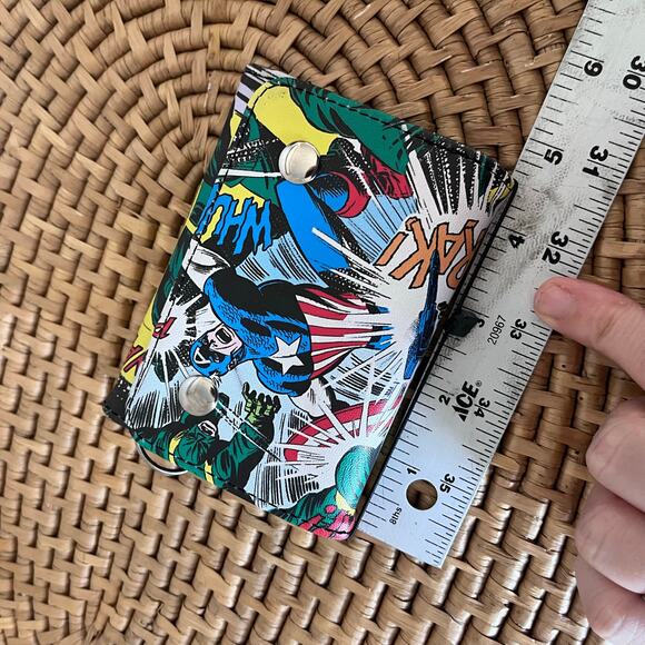 Marvel Comics Captain America Trifold Wallet Faux Leather - Picture 4 of 6